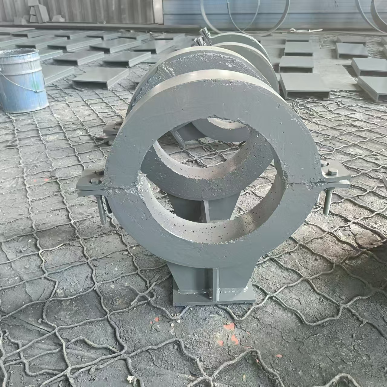 辽源市隔热管托管夹式管托 - 方案
